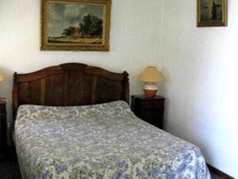 Logis Hotel Le Vieil Amandier Trigance Exterior foto